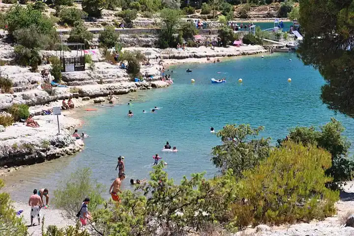Lac d'Esparron