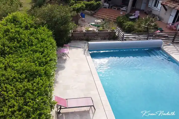 vue drone piscine 01
