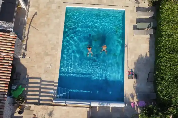 piscine-chambre-hotes1